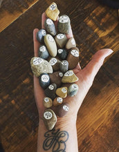 Load image into Gallery viewer, ॐ Simple Mini Traveling Jizō Stones